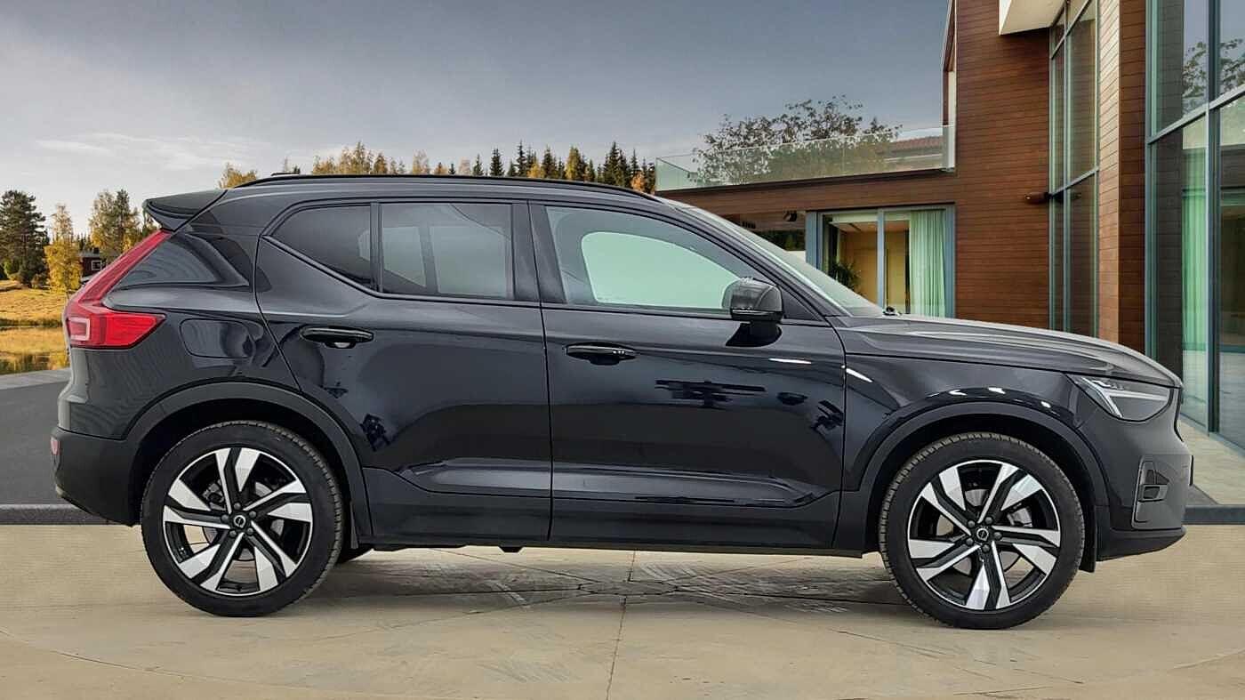 Used Volvo XC40 2025 for sale - 76781293: Photo 2