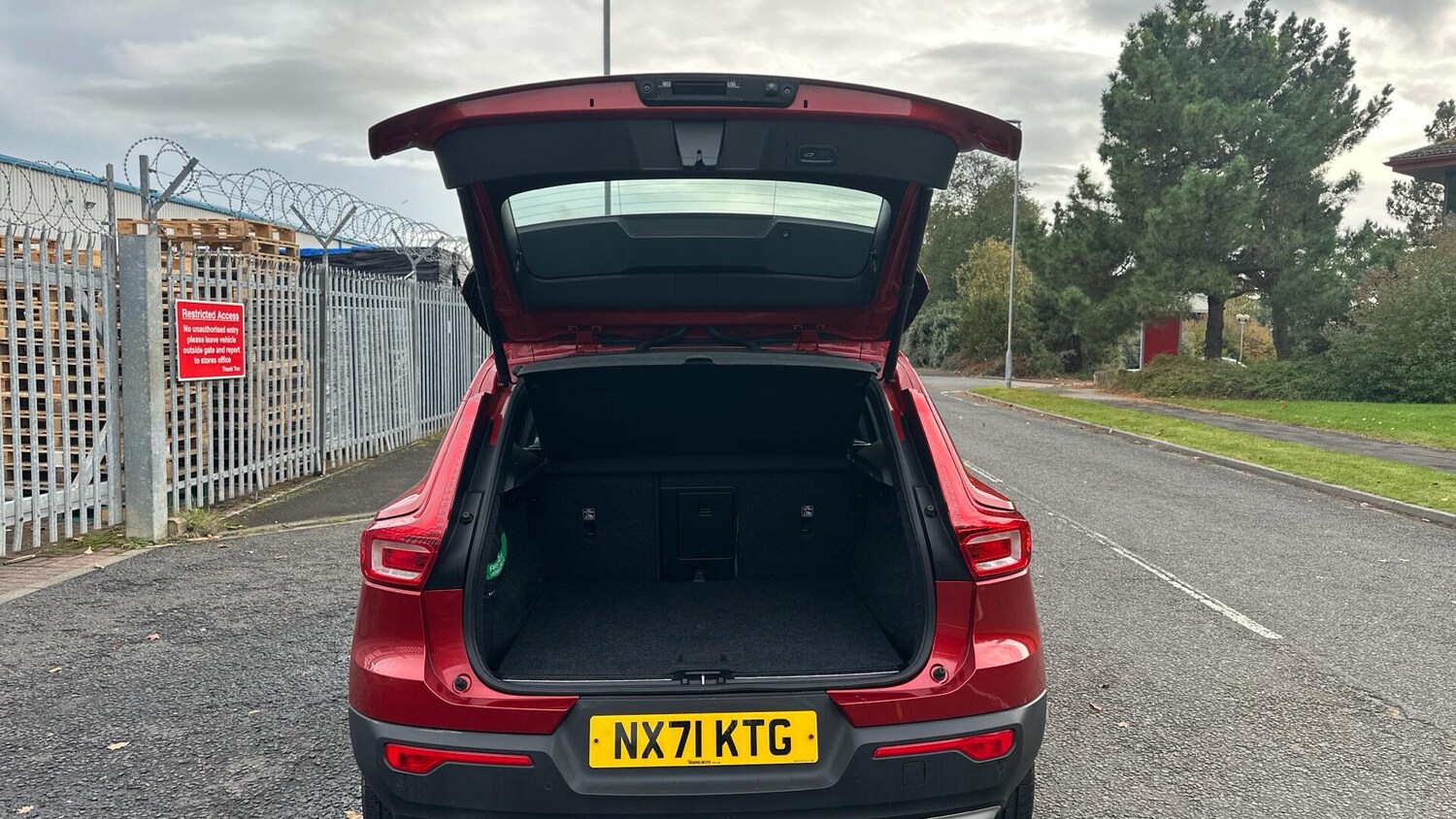 Used Volvo XC40 2021 for sale - 76024406: Photo 13