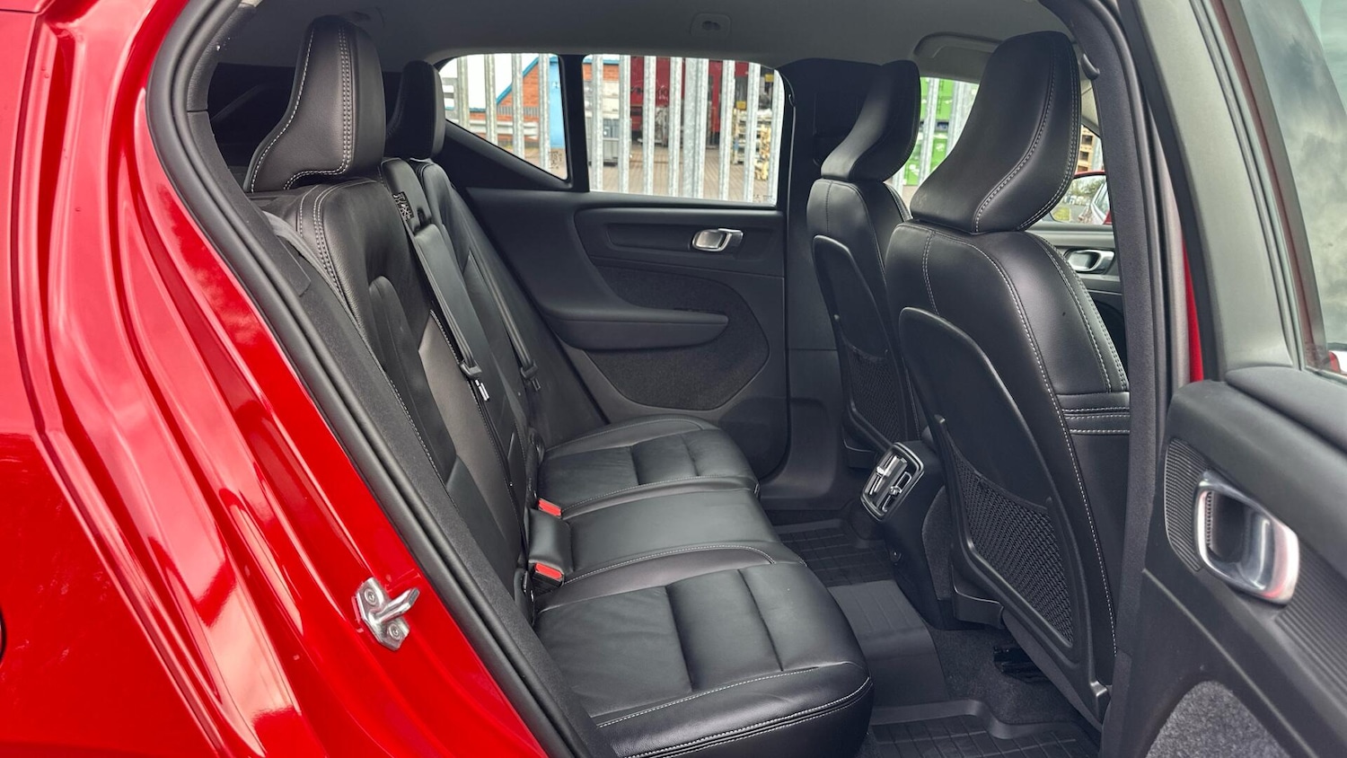 Used Volvo XC40 2021 for sale - 76024406: Photo 6