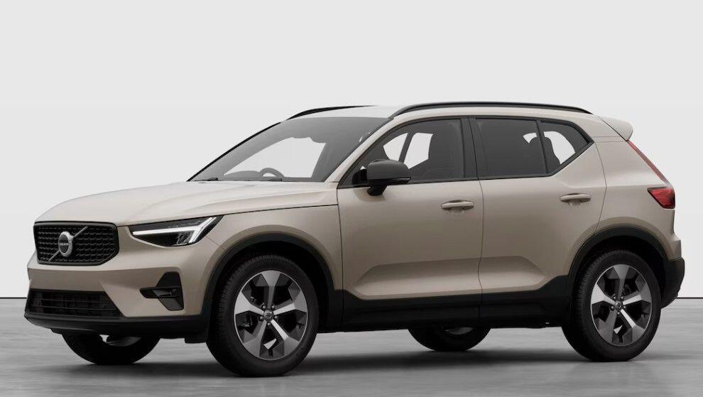 Used Volvo XC40 2025 for sale - 77229830: Photo 2
