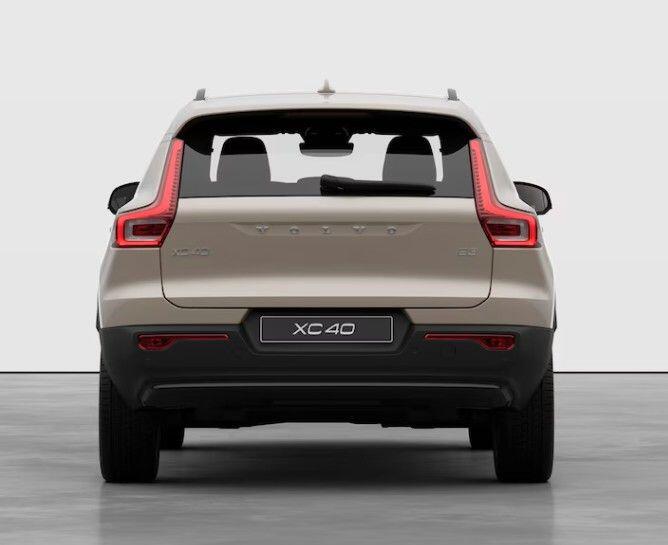 Used Volvo XC40 2025 for sale - 77229830: Photo 5
