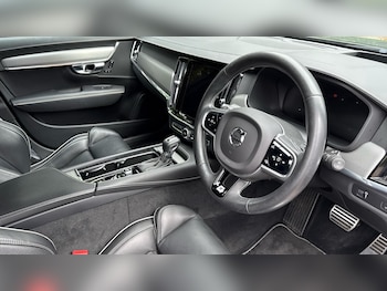 Used Volvo V90 2020 for sale - 79540519: Photo