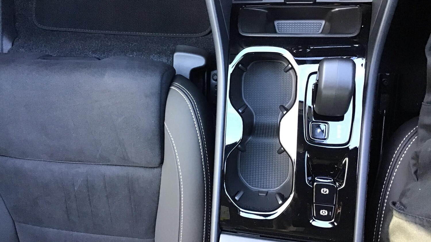 Used Volvo XC40 2025 for sale - 77683853: Photo 39