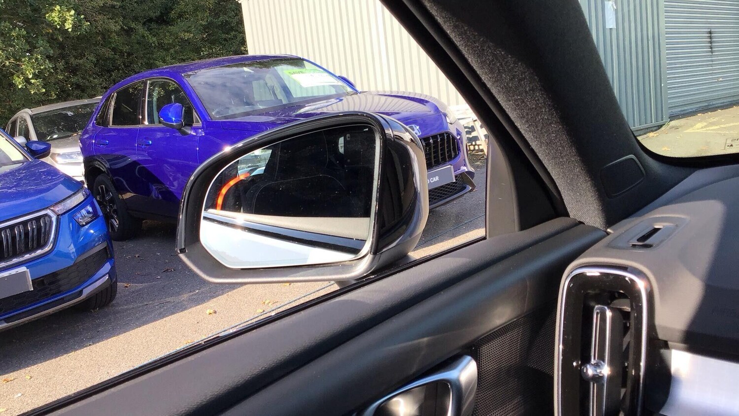 Used Volvo XC40 2025 for sale - 77683853: Photo 65