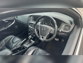 Used Volvo V40 2019 for sale - 78685207: Photo