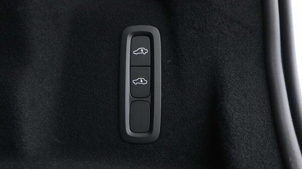 Used Volvo XC60 2024 for sale - 73967615: Photo 18
