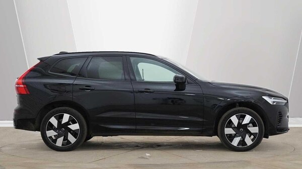 Used Volvo XC60 2024 for sale - 73967615: Photo 2