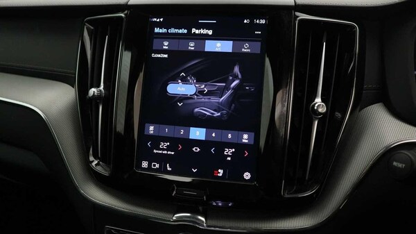 Used Volvo XC60 2024 for sale - 73967615: Photo 39
