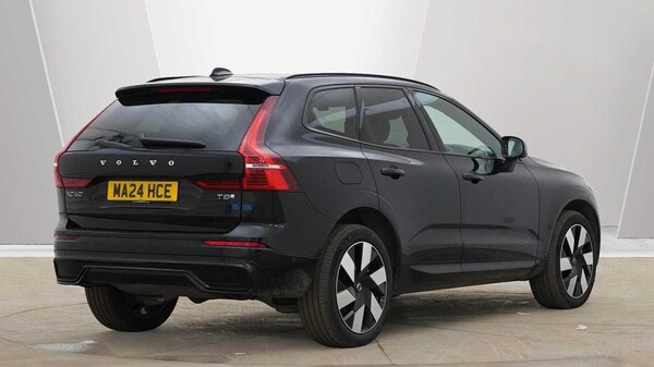 Used Volvo XC60 2024 for sale - 73967615: Photo 3