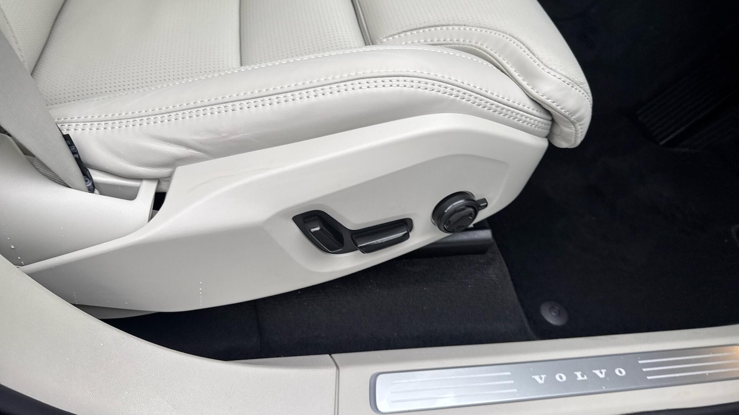 Used Volvo XC90 for sale - 77671116: Photo 28