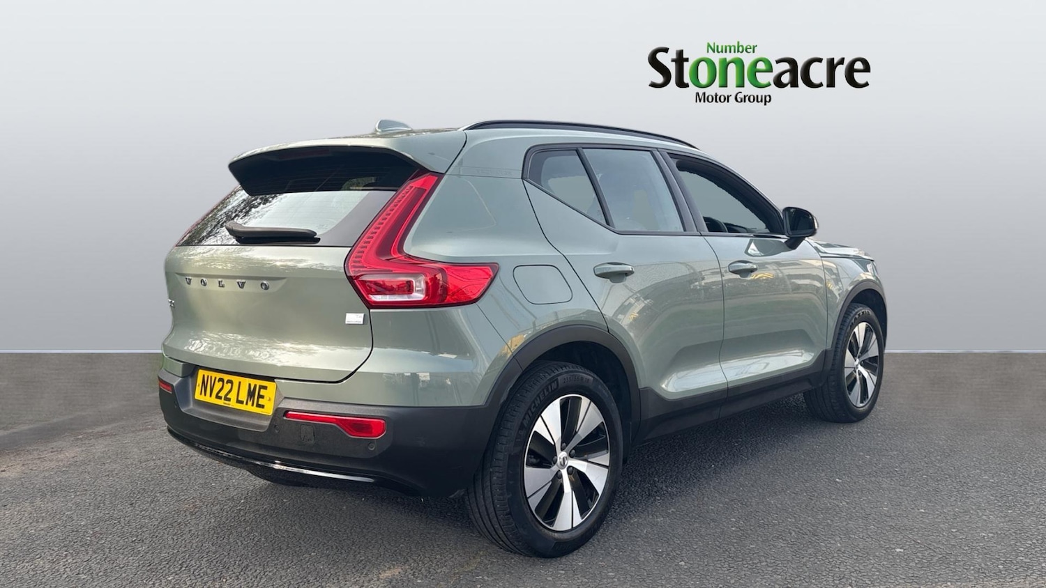 Used Volvo XC40 2022 for sale - 78171175: Photo 2