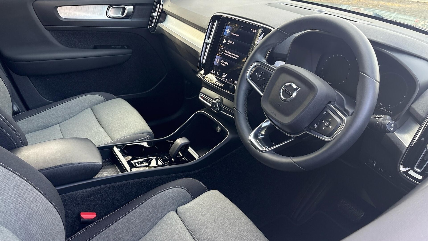 Used Volvo XC40 2022 for sale - 78171175: Photo 4