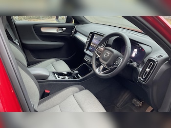 Used Volvo XC40 2023 for sale - 76499479: Photo