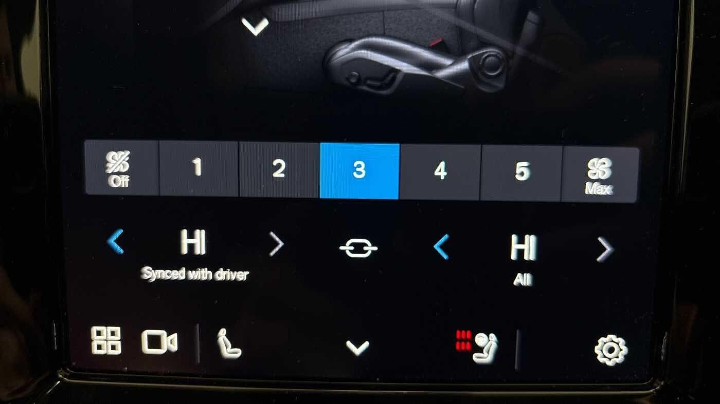 Used Volvo XC60 2025 for sale - 77238648: Photo 40