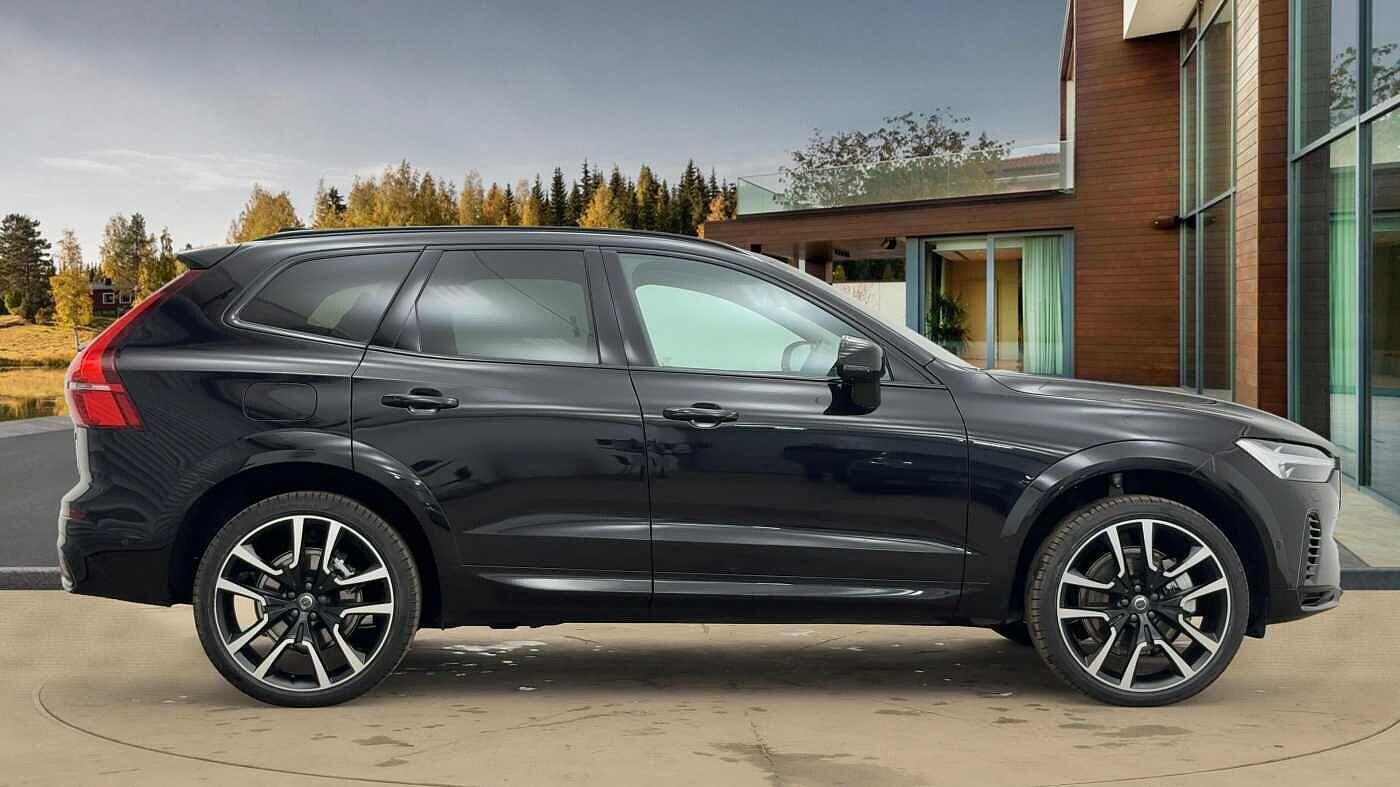 Used Volvo XC60 2025 for sale - 76512859: Photo 2