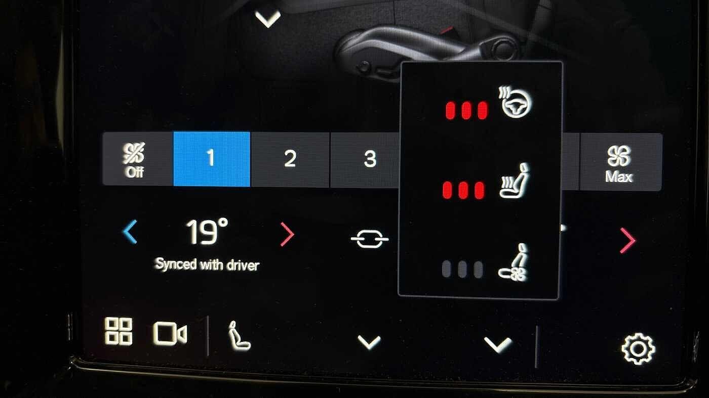 Used Volvo XC60 2025 for sale - 76512859: Photo 41