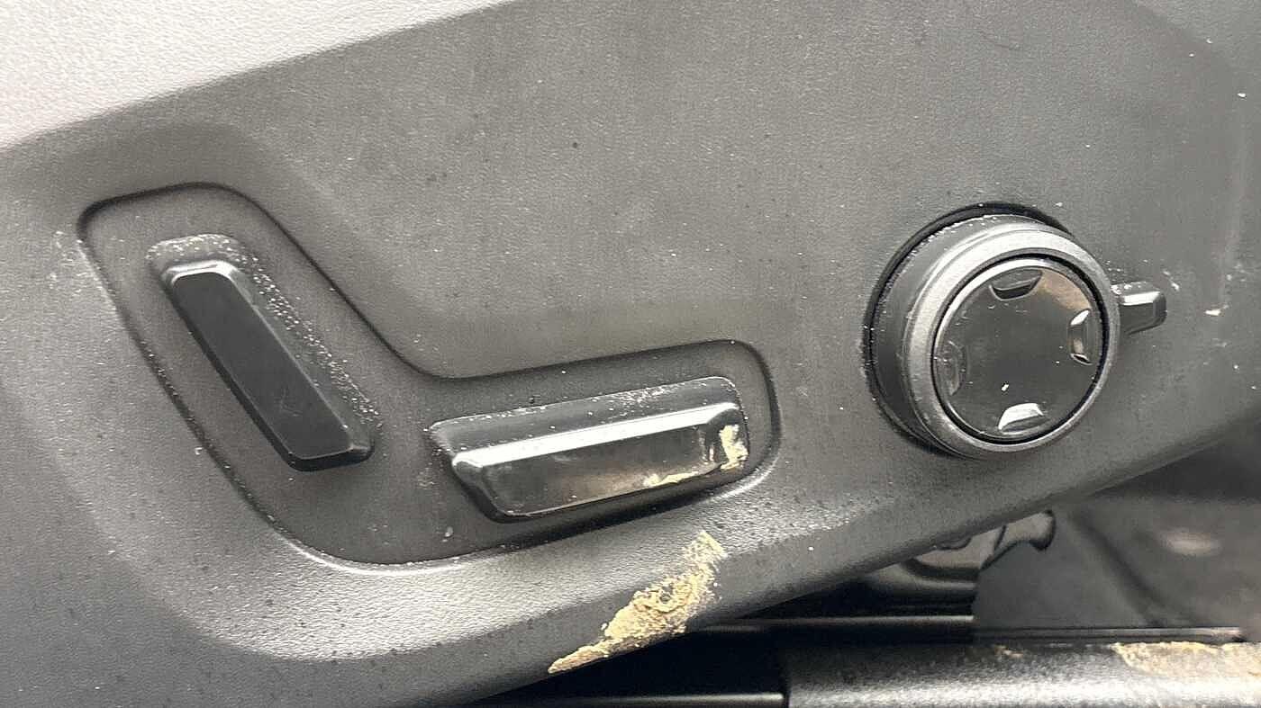 Used Volvo XC60 2025 for sale - 77537207: Photo 28