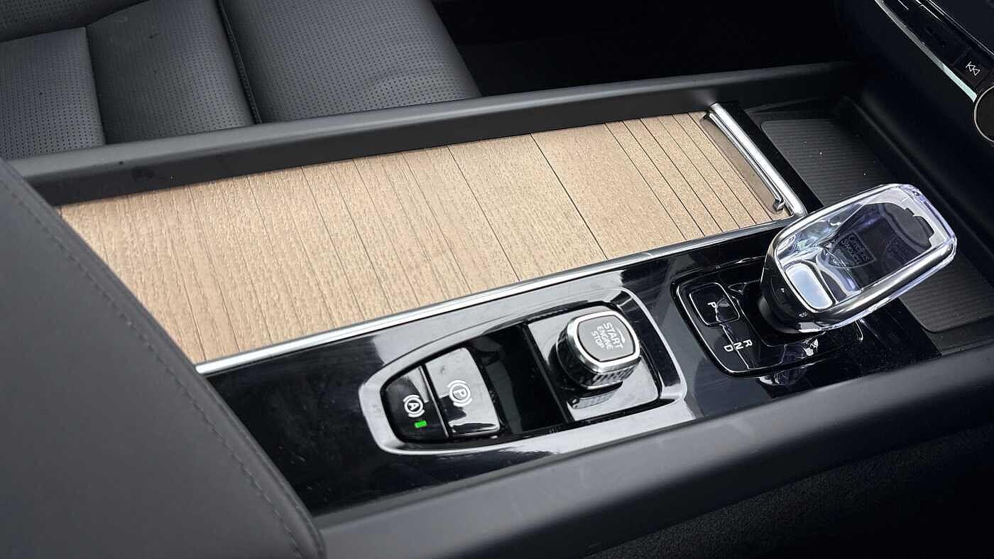 Used Volvo XC60 2025 for sale - 77537207: Photo 32