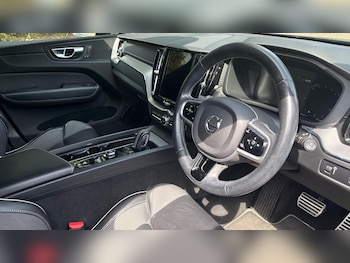 Used Volvo XC60 2021 for sale - 79236727: Photo