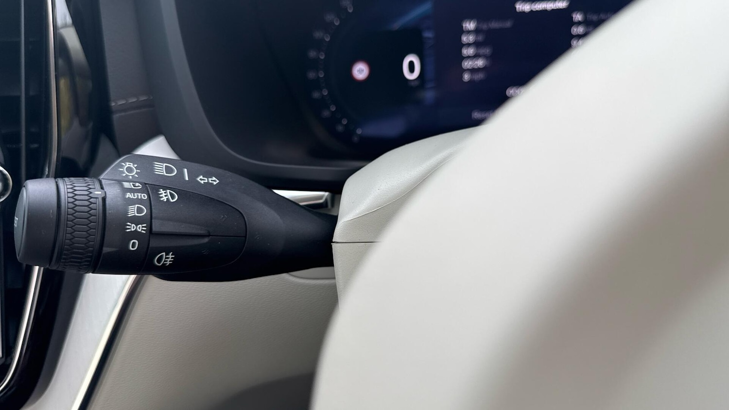 Used Volvo XC60 2025 for sale - 76498998: Photo 18