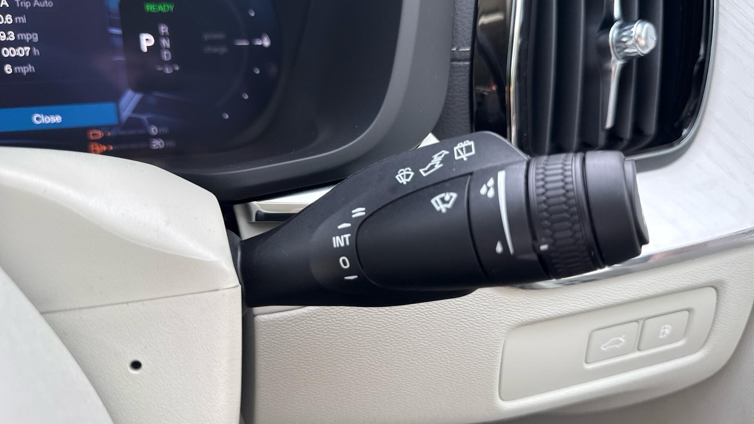 Used Volvo XC60 2025 for sale - 76498998: Photo 21