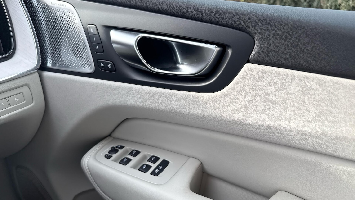 Used Volvo XC60 2025 for sale - 76498998: Photo 26