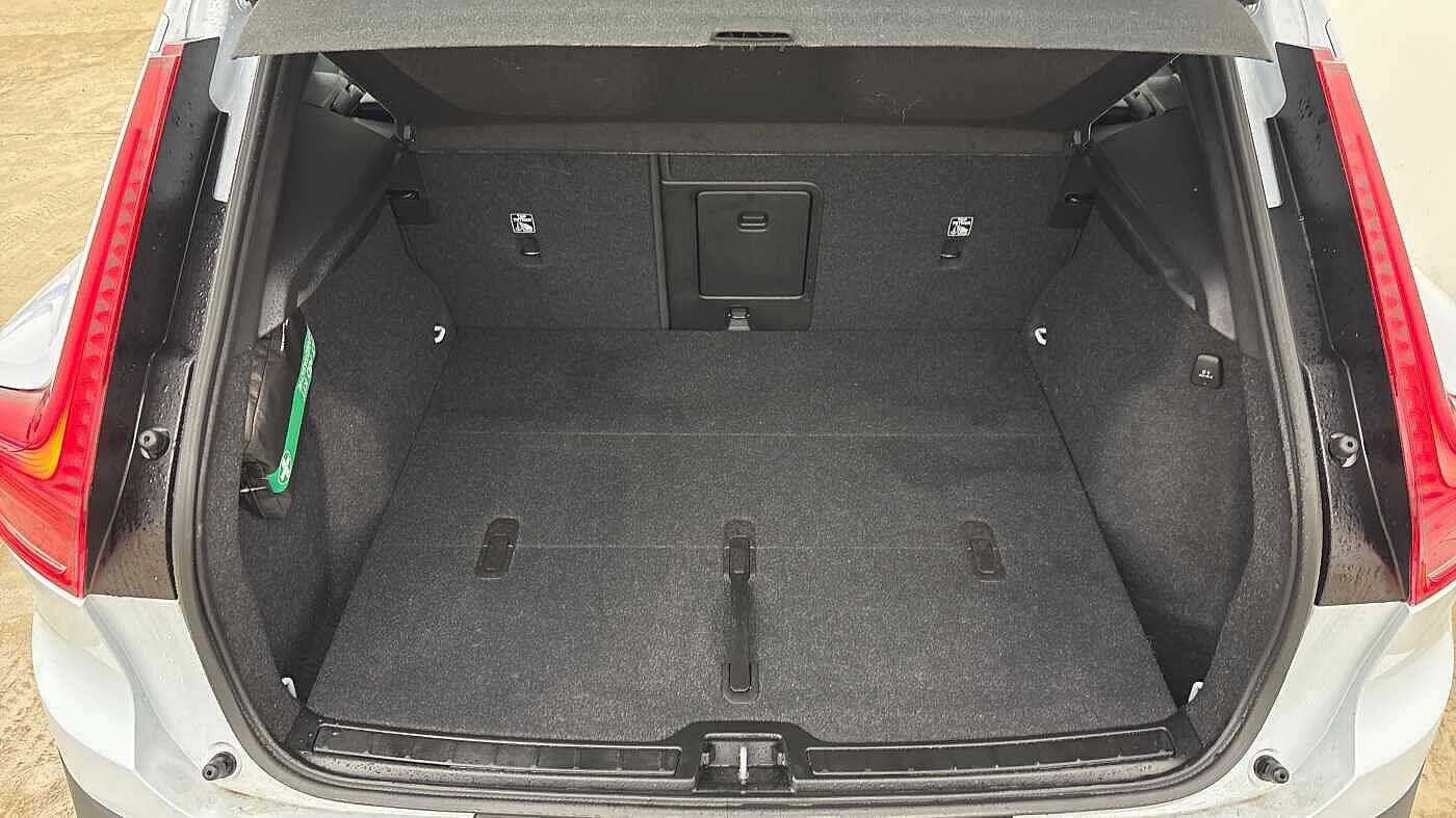 Used Volvo XC40 2025 for sale - 77598030: Photo 14