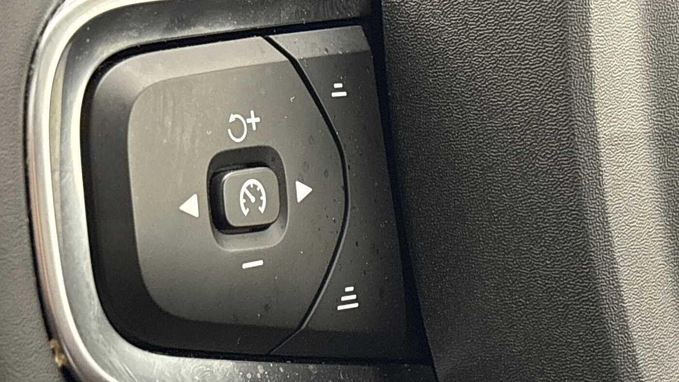 Used Volvo XC40 2025 for sale - 77598030: Photo 31