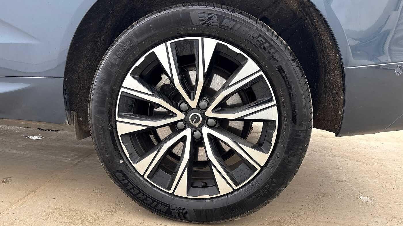 Used Volvo XC60 2025 for sale - 78157185: Photo 4