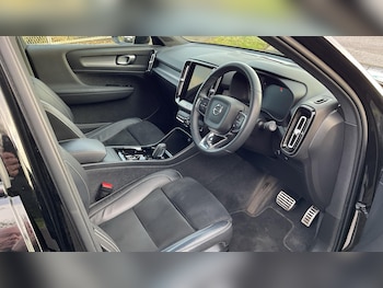 Used Volvo XC40 2021 for sale - 76752615: Photo
