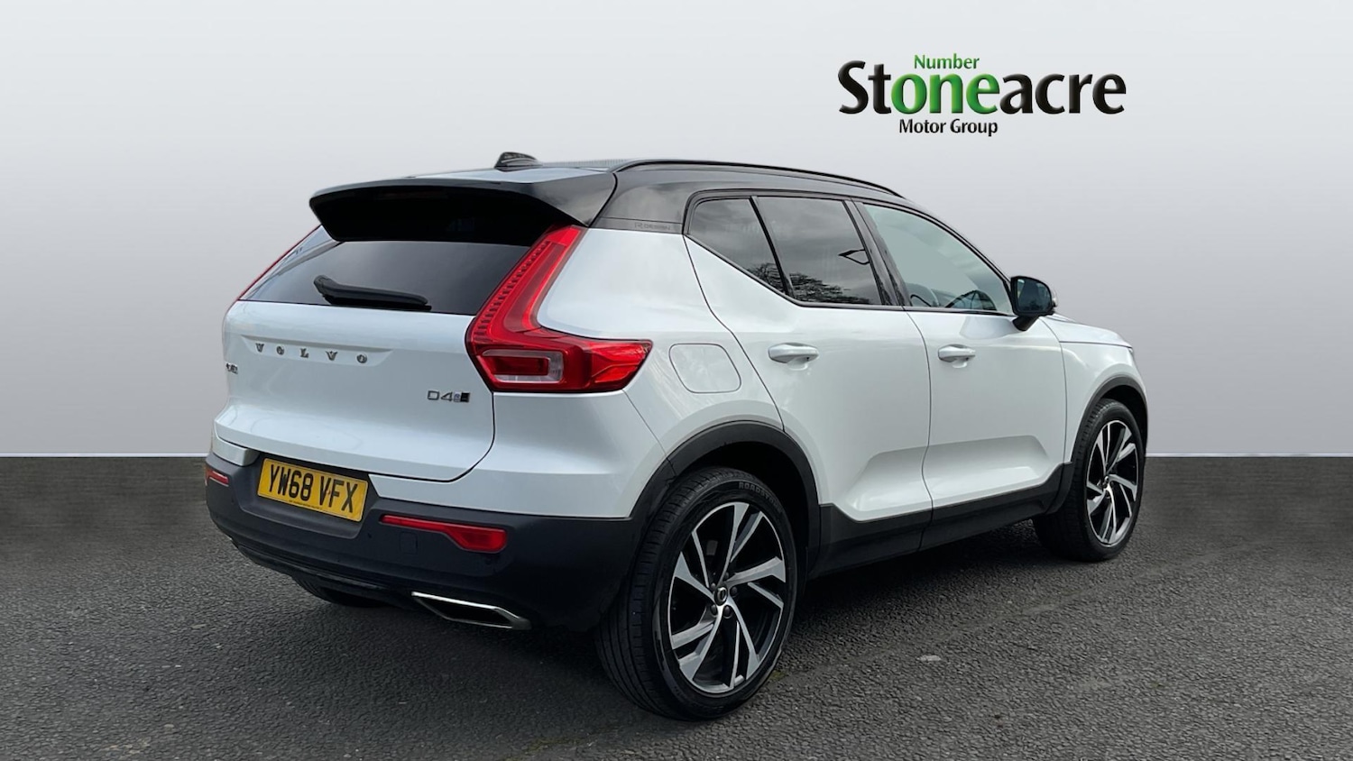Used Volvo XC40 2019 for sale - 77807865: Photo 2