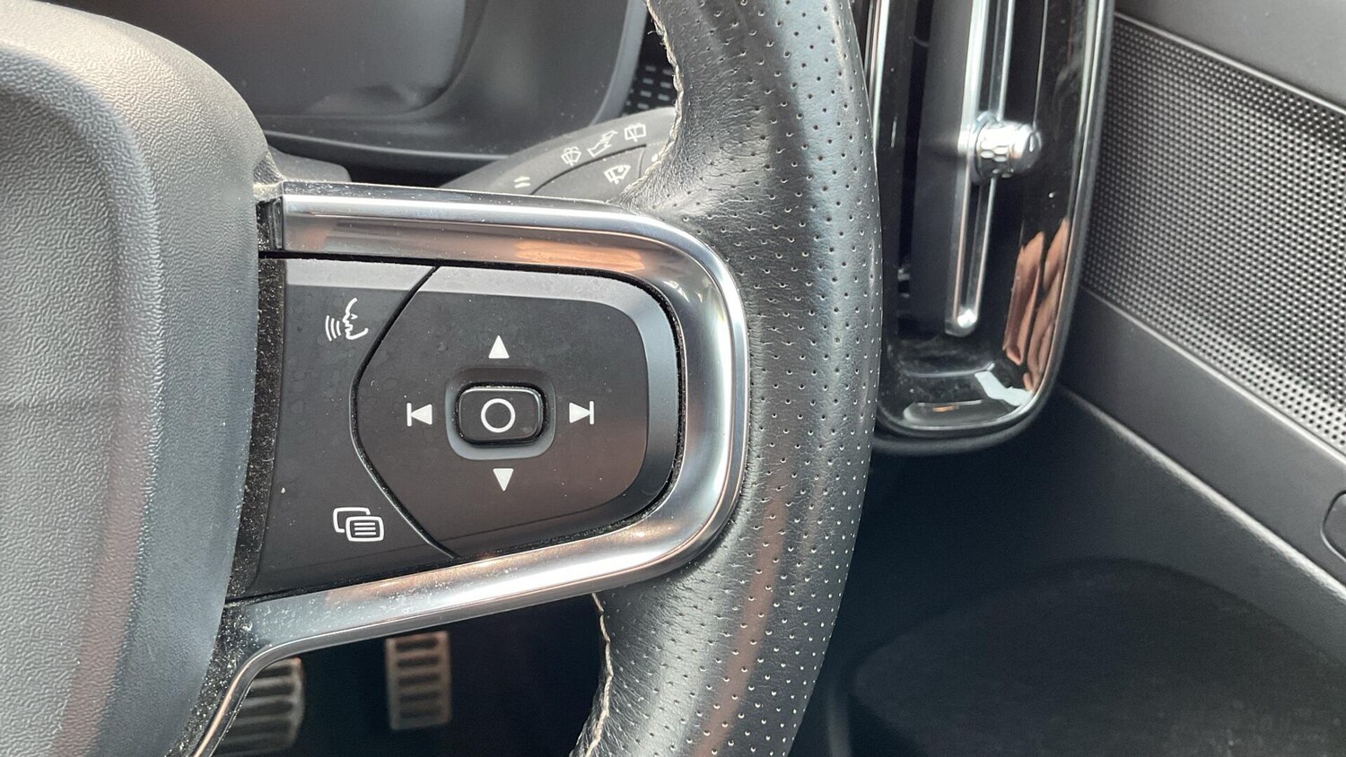 Used Volvo XC40 2019 for sale - 77807865: Photo 22