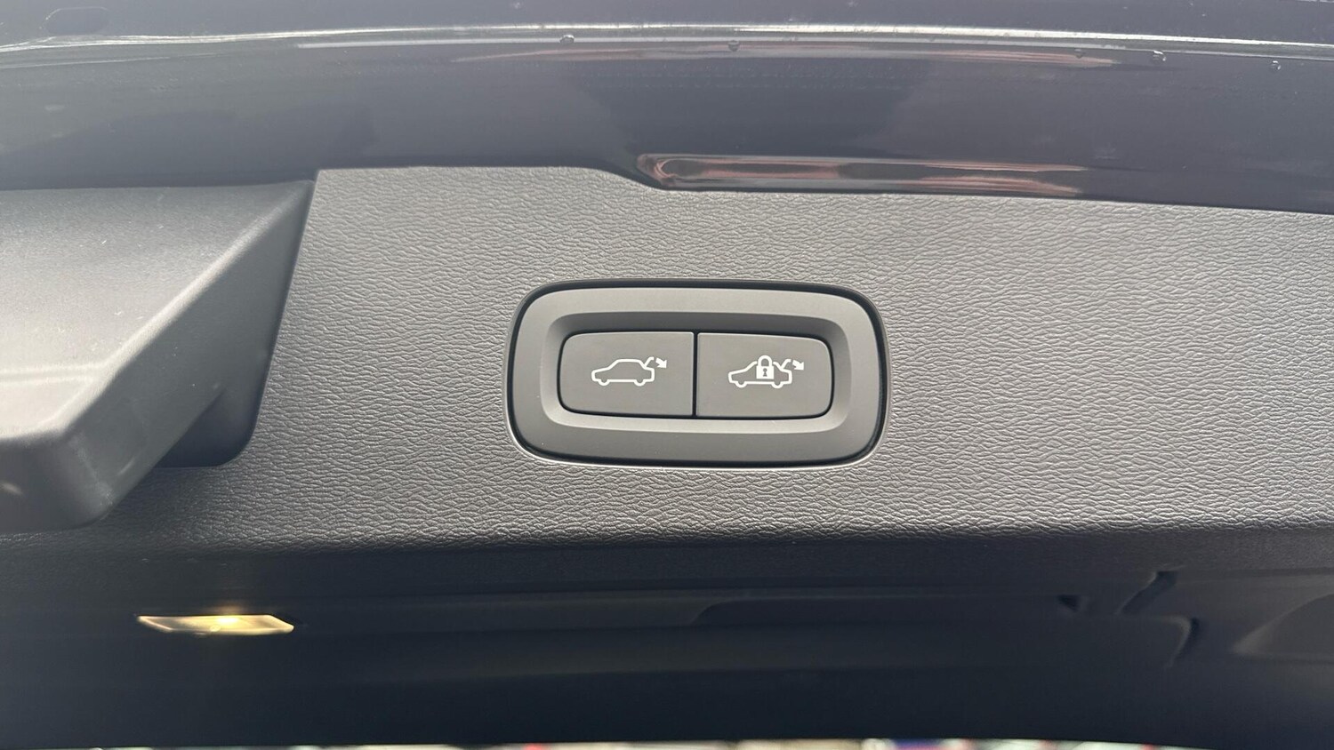 Used Volvo V60 2025 for sale - 76239742: Photo 29