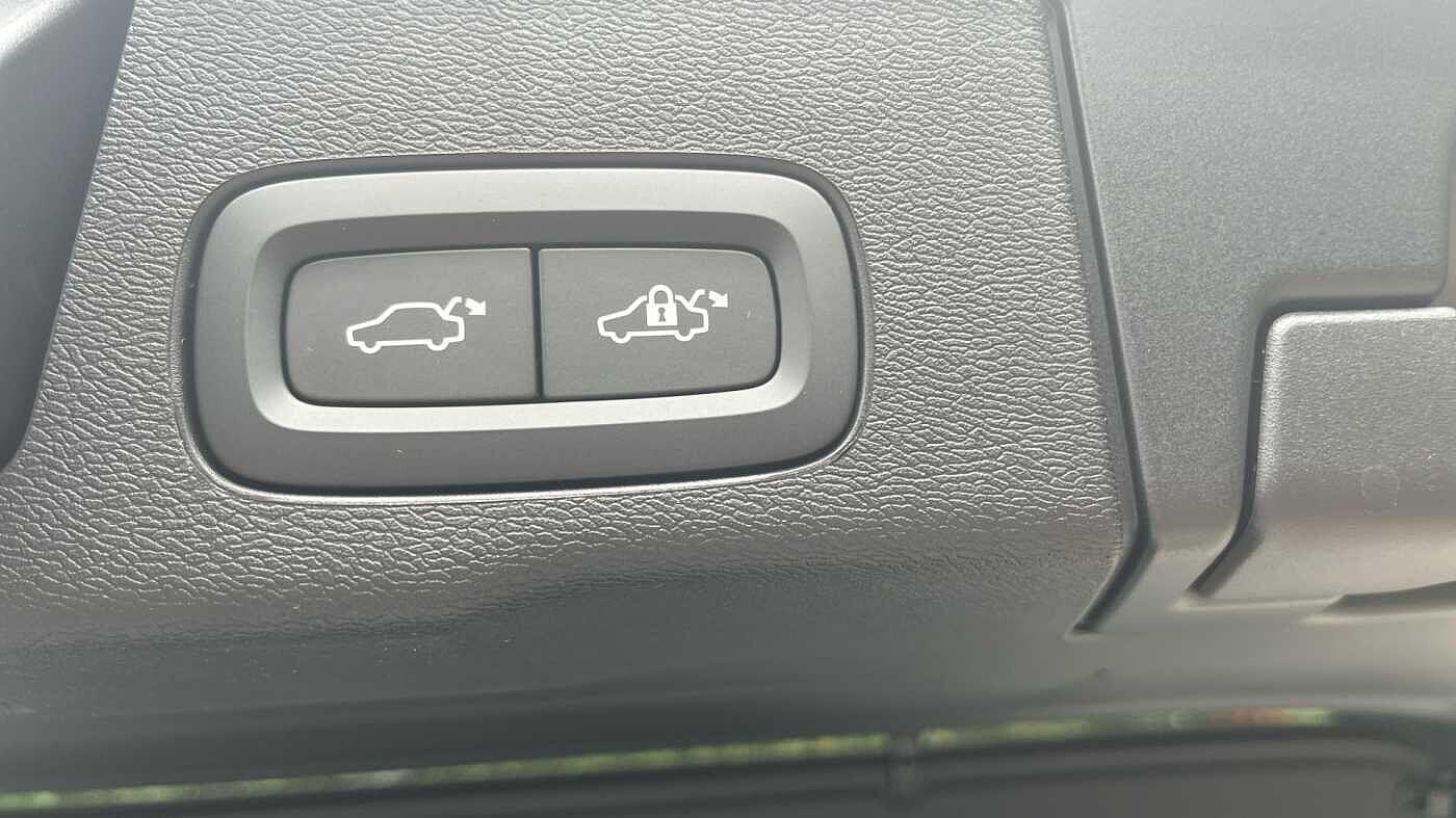 Used Volvo XC60 2025 for sale - 76714793: Photo 37