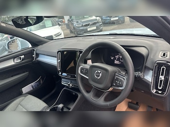 Used Volvo XC40 2025 for sale - 76158726: Photo