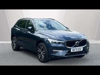 2021 (71) - Momentum, B4 AWD mild hybrid 5-Door