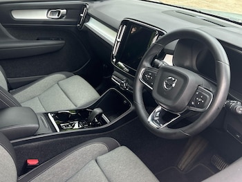 Used Volvo XC40 2023 for sale - 78572930: Photo