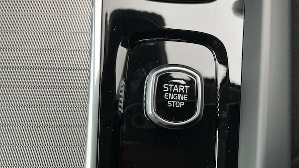 Used Volvo V60 2025 for sale - 74160412: Photo 23