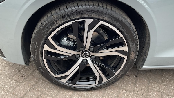 Used Volvo V60 2025 for sale - 74160412: Photo 38
