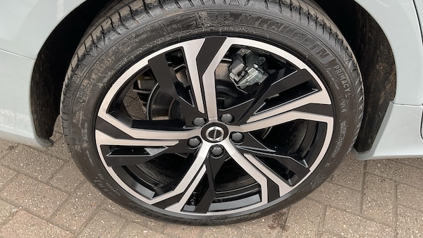 Used Volvo V60 2025 for sale - 74160412: Photo 40