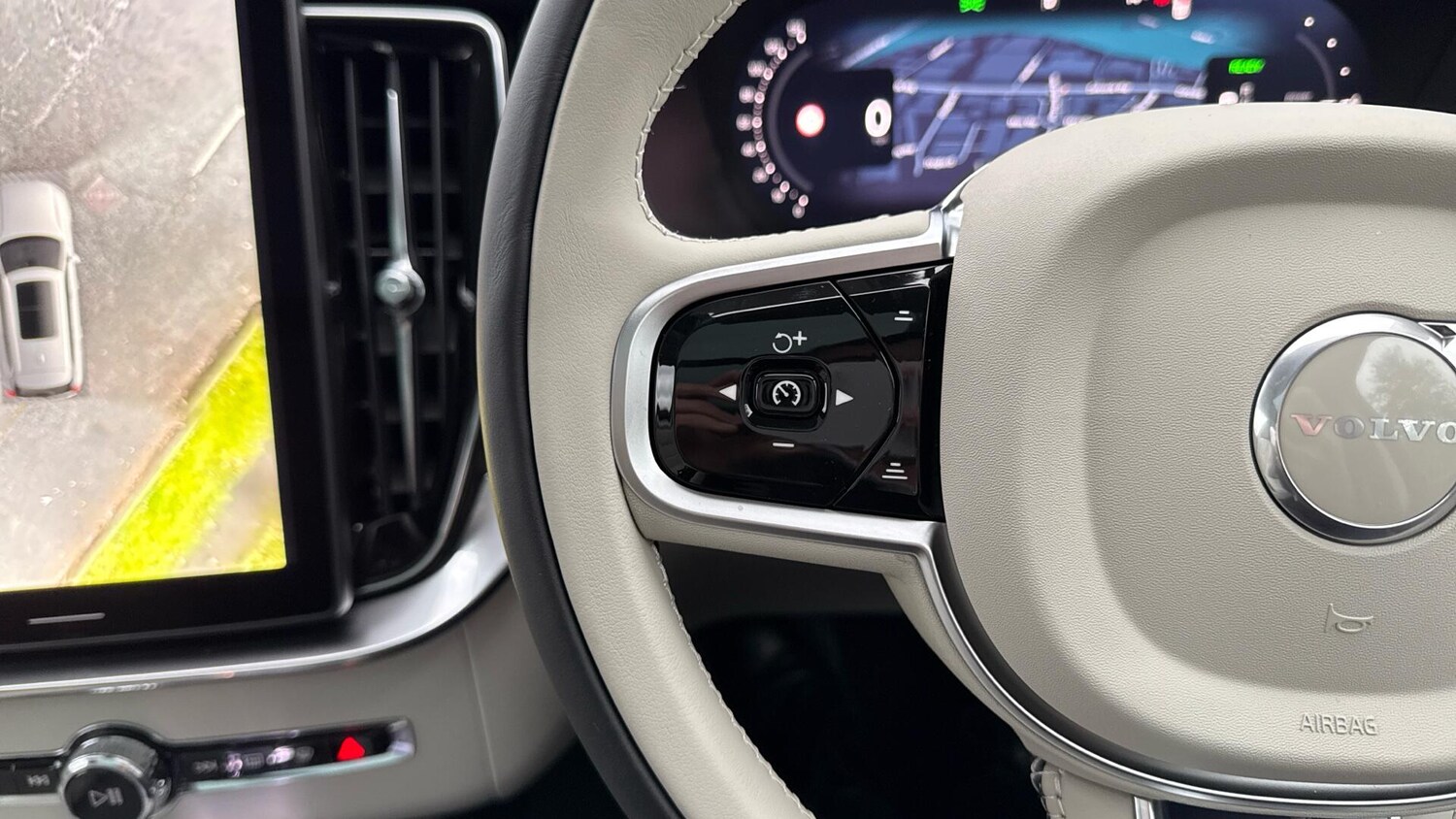 Used Volvo XC90 for sale - 77753335: Photo 19