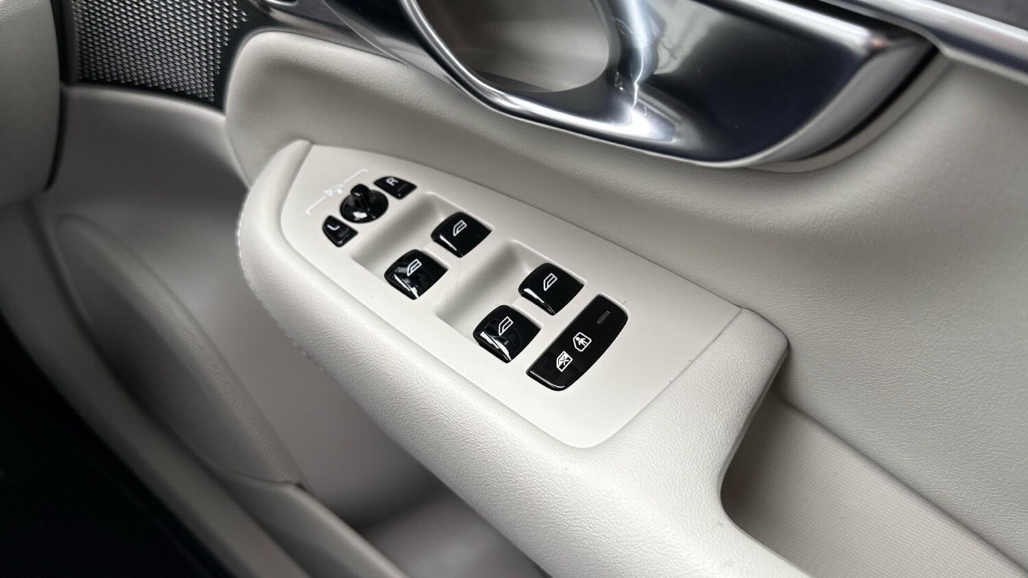 Used Volvo XC90 for sale - 77753335: Photo 22