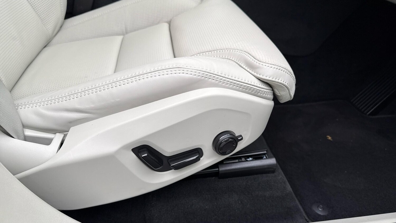 Used Volvo XC90 for sale - 77753335: Photo 28