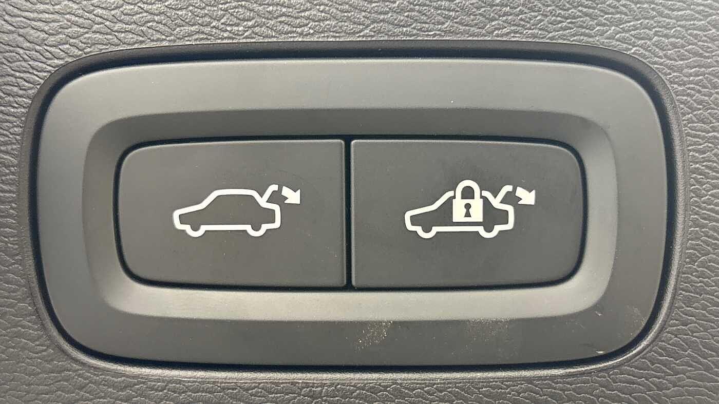 Used Volvo XC60 2025 for sale - 76512219: Photo 19