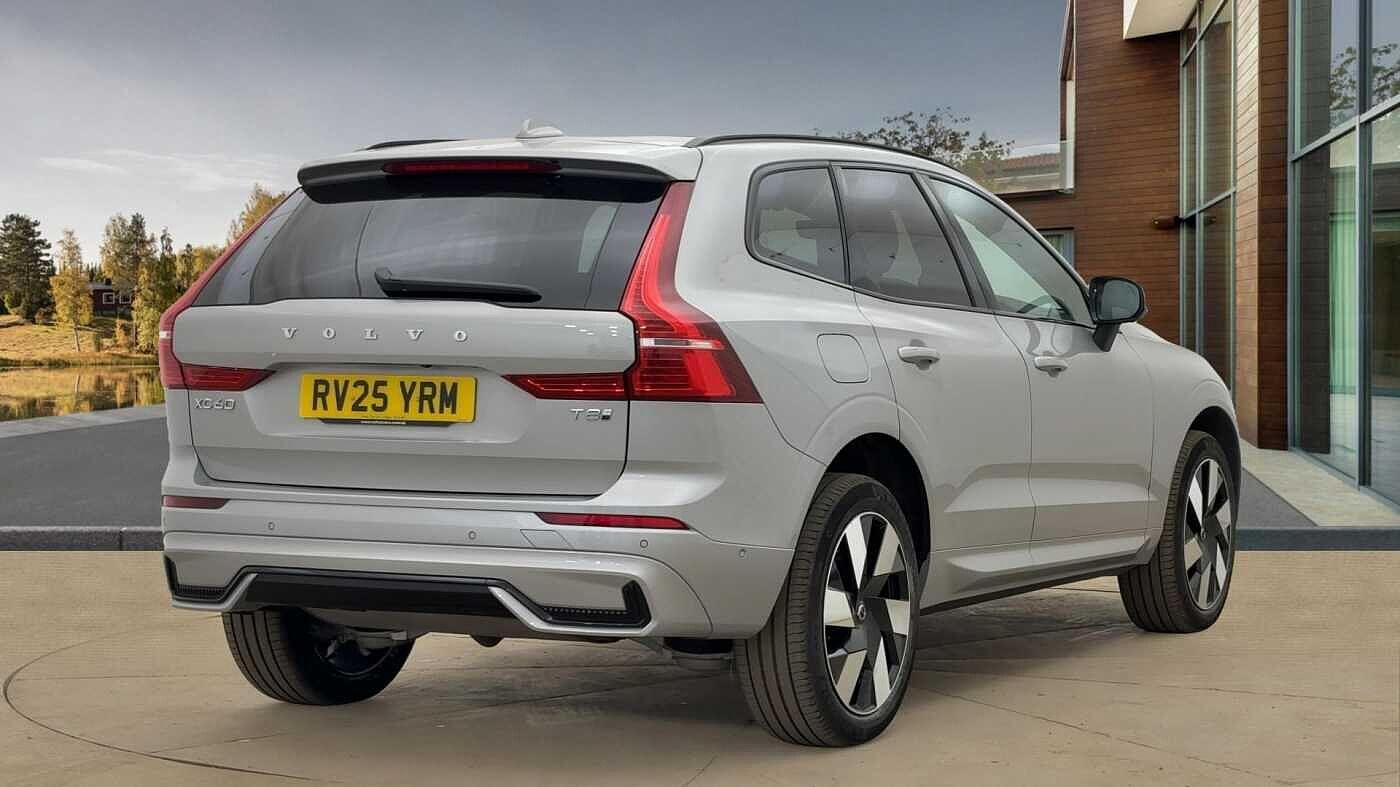 Used Volvo XC60 2025 for sale - 76512219: Photo 3