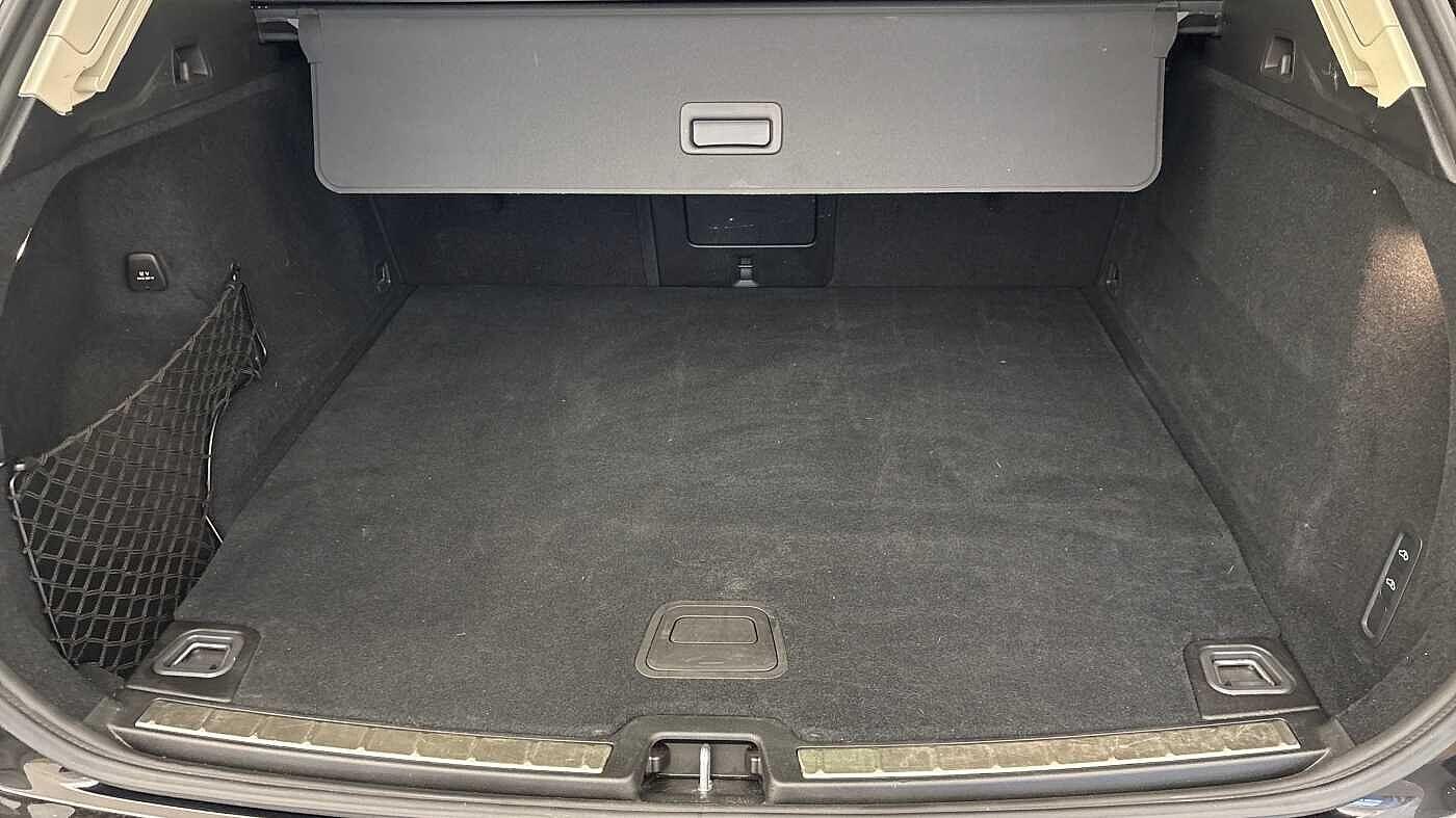 Used Volvo XC60 2025 for sale - 77970501: Photo 5