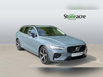 2023 (73) - Plus, B4 Mild hybrid, Petrol, Dark 5-Door