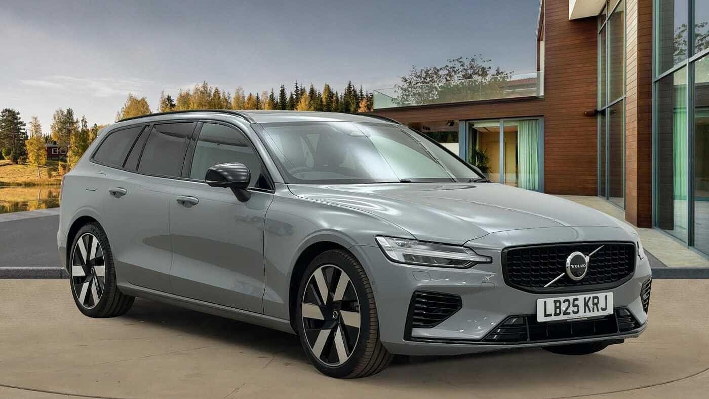 Used Volvo V60 2025 for sale - 76715178: Photo 1