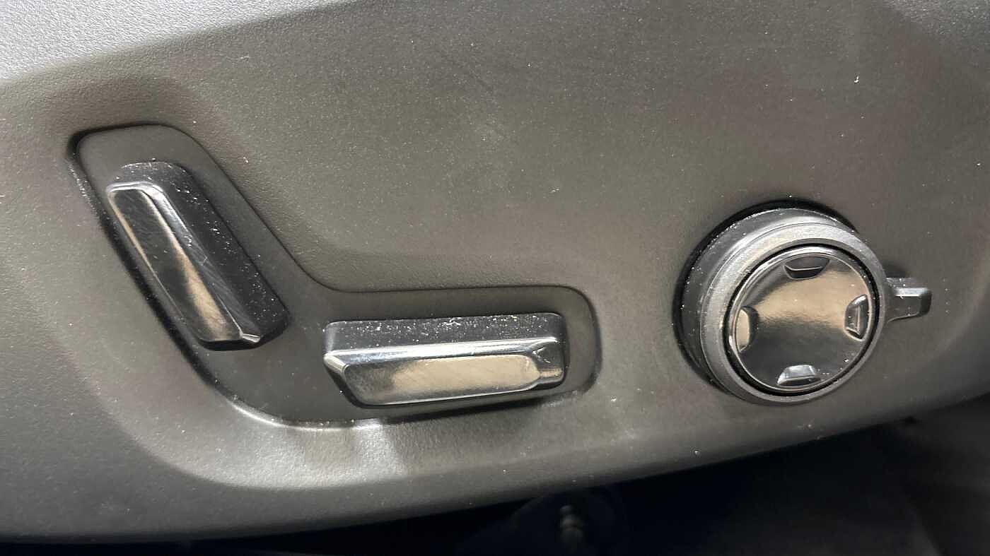 Used Volvo V60 2025 for sale - 76715178: Photo 28