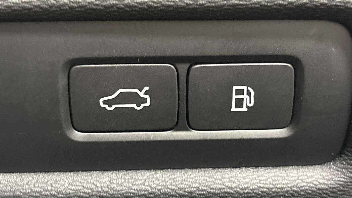 Used Volvo V60 2025 for sale - 76715178: Photo 30